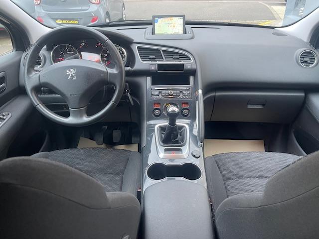 PEUGEOT 3008 II 1.6 VTI  120 CV ESSENCE 1 ERE MAIN