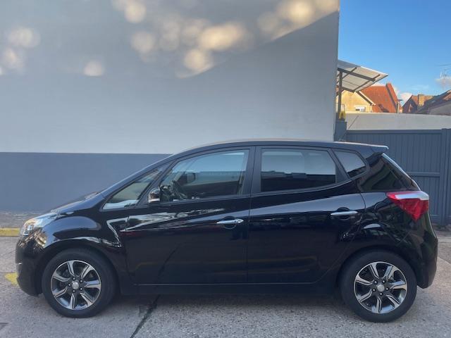 HYUNDAI IX 20 1.6 CRDI 115 CV EXÉCUTIVE  1 ERE MAIN  DIESEL