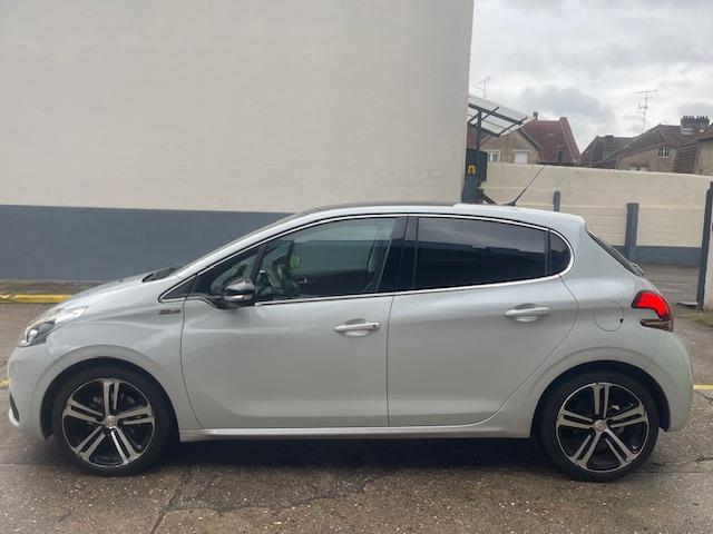 PEUGEOT 208 HDI 100 GT-LINE 5PORTES 