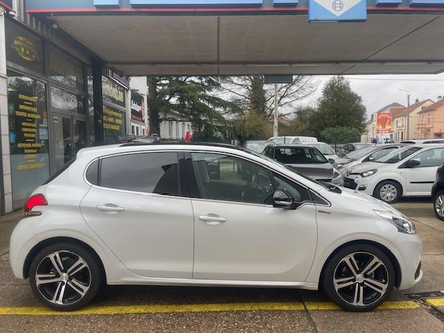 PEUGEOT 208 HDI 100 GT-LINE 5PORTES 