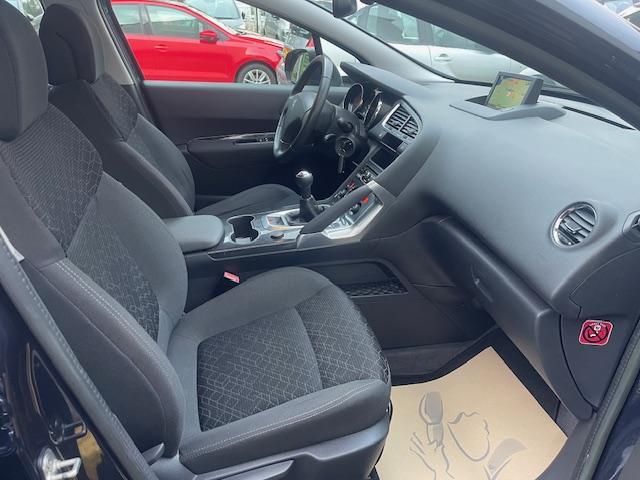 PEUGEOT 3008 II 1.6 VTI  120 CV ESSENCE 1 ERE MAIN